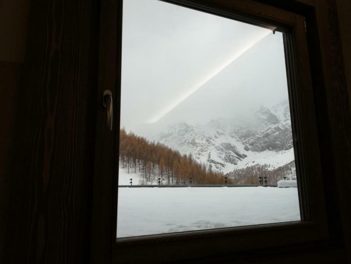 Cervinia Ski In Ski Out - Studio On The Slopes Breuil-Cervinia Bagian luar foto